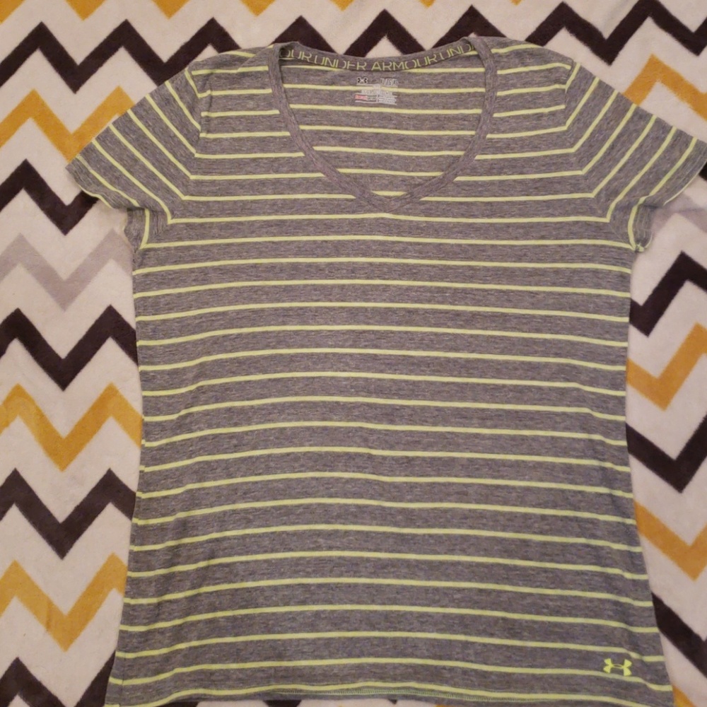 Under Armour T-shirt